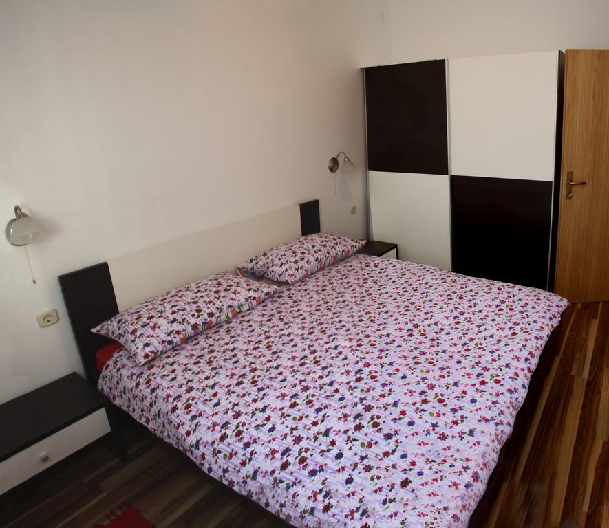 Apartment Drenovica بولا الغرفة الصورة